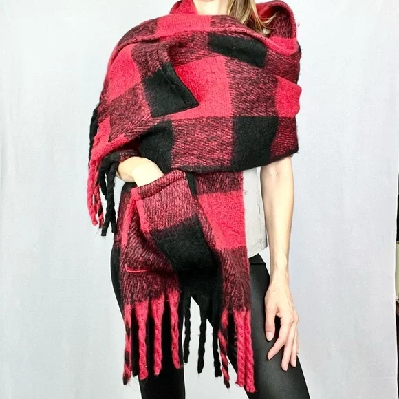 Oversized Scarf Steve Madden Scarf With Pockets Steve Madden
